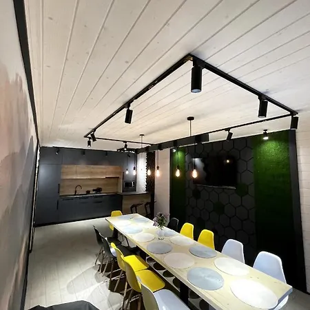 Будинок відпочинку Weekend House *