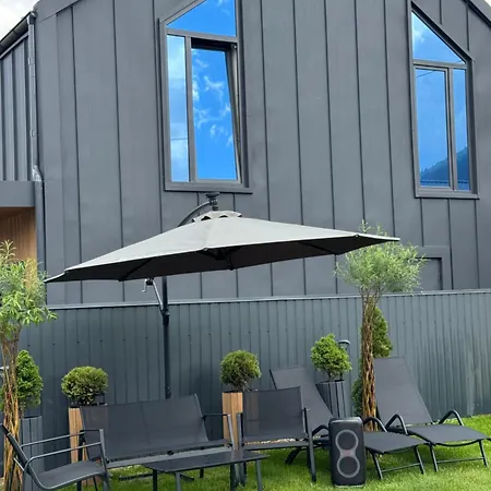 Weekend House