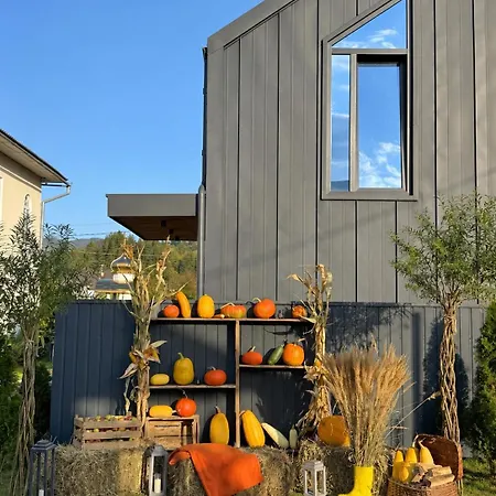 Weekend House *