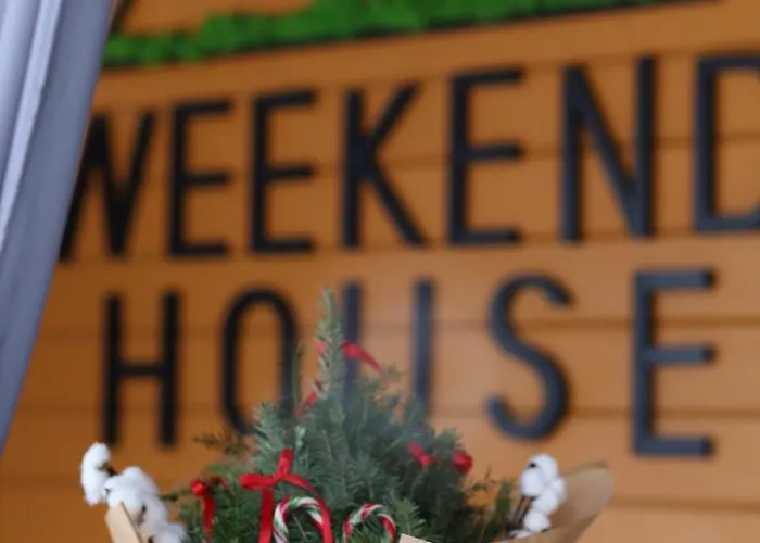 Дом отдыха Weekend House