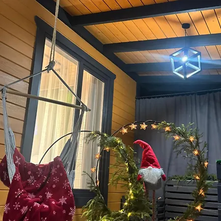 Дом отдыха Weekend House *