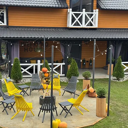 Weekend House Дом отдыха