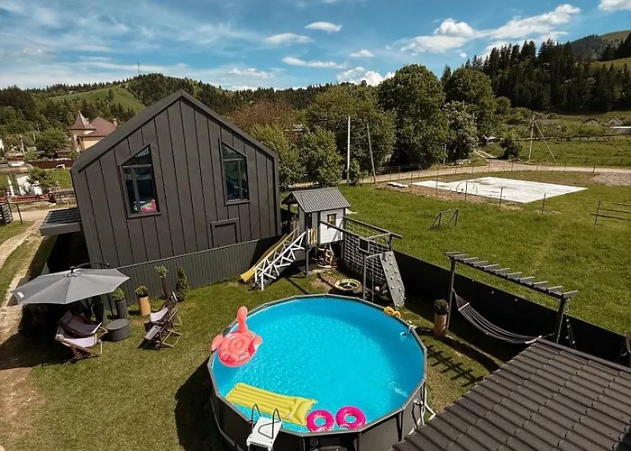 Weekend House *